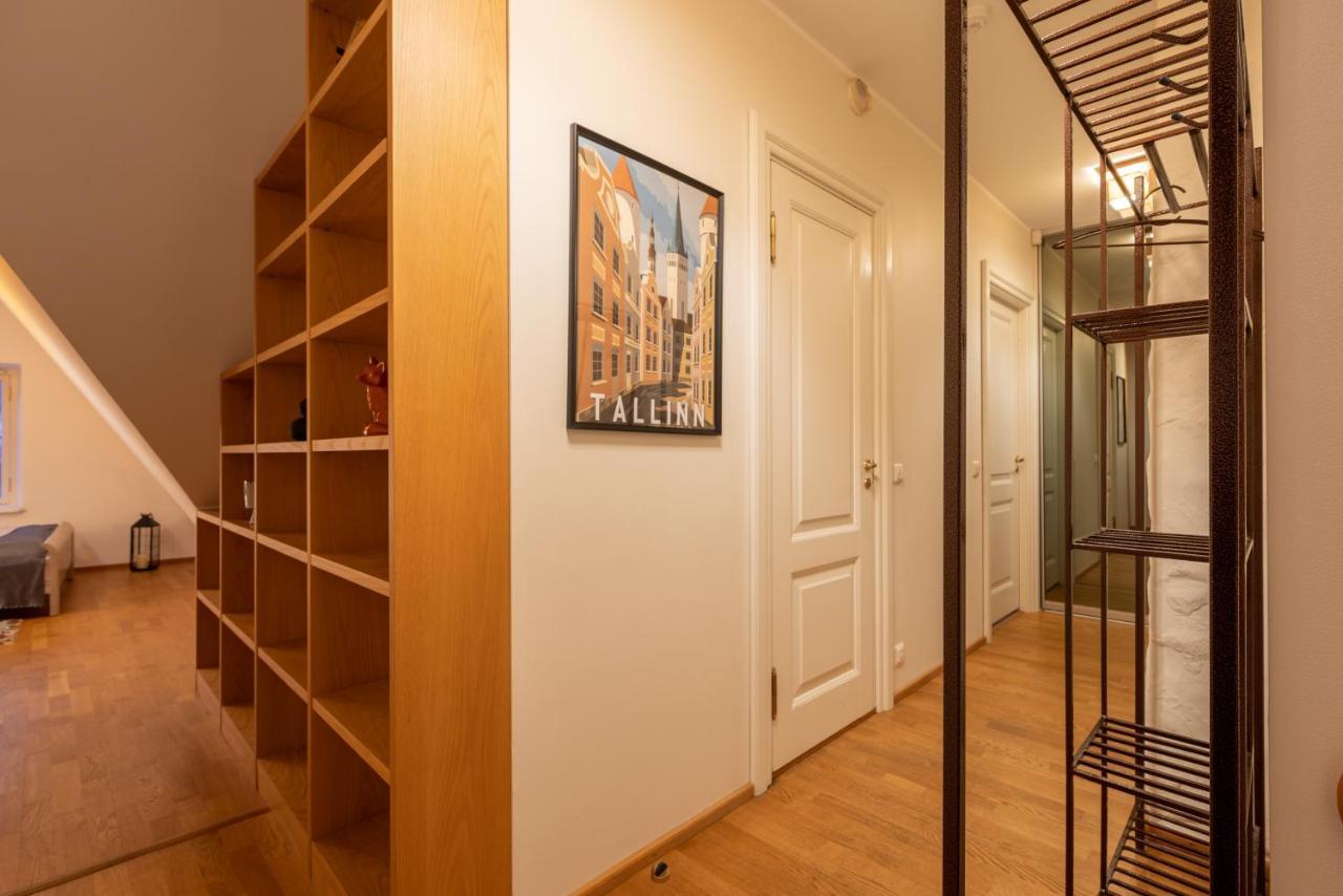 Old Town - Oleviste Apartment Tallinn Extérieur photo