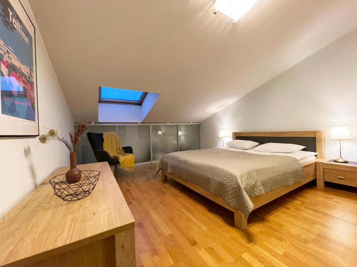 Old Town - Oleviste Apartment Tallinn Extérieur photo