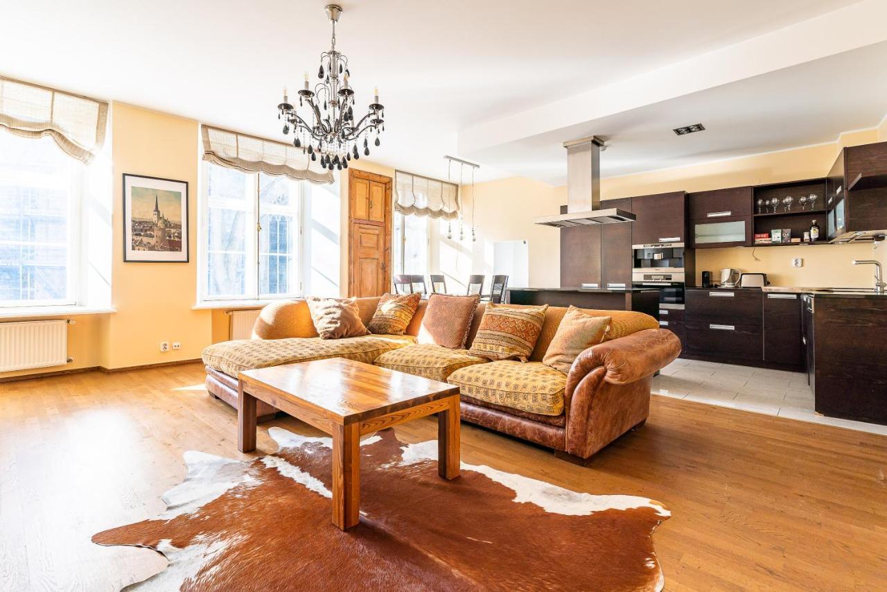 Old Town - Oleviste Apartment Tallinn Extérieur photo