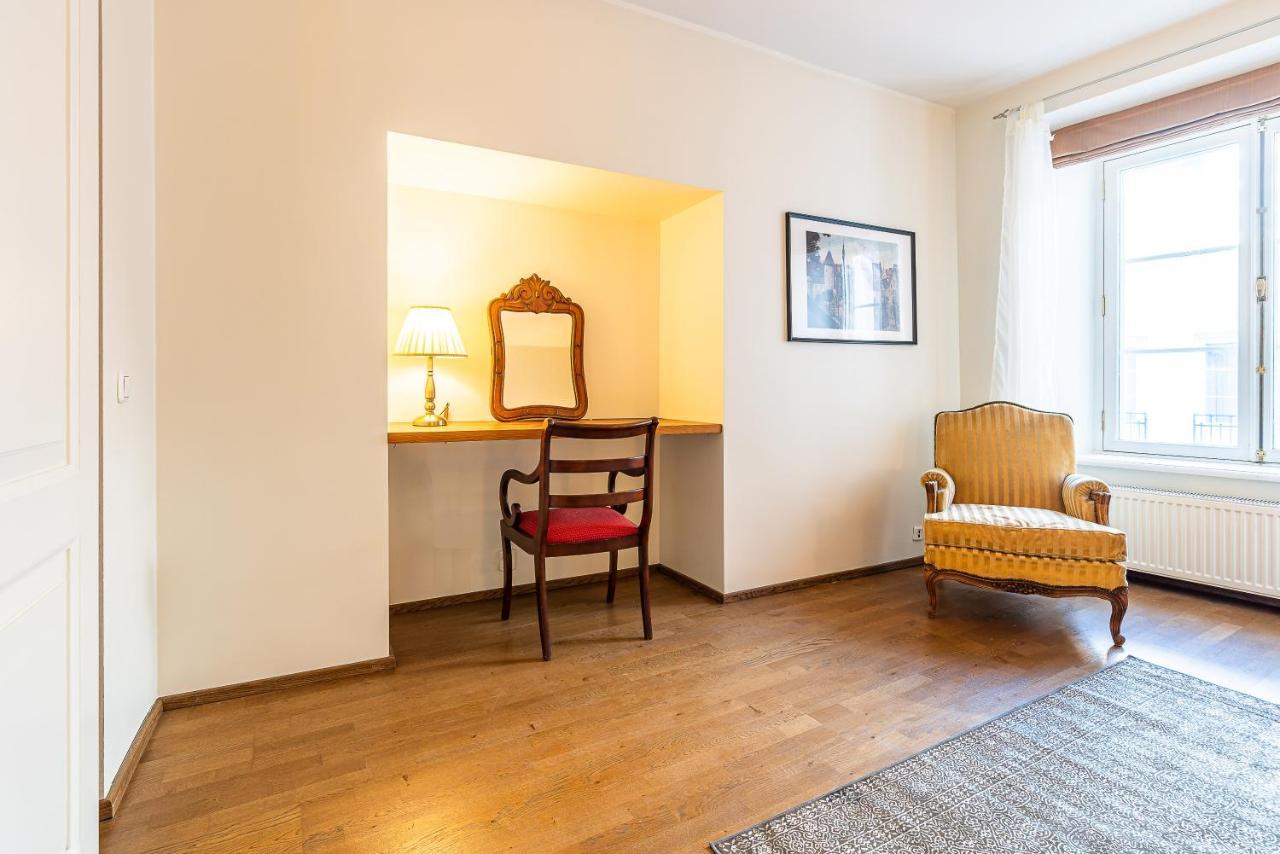 Old Town - Oleviste Apartment Tallinn Extérieur photo