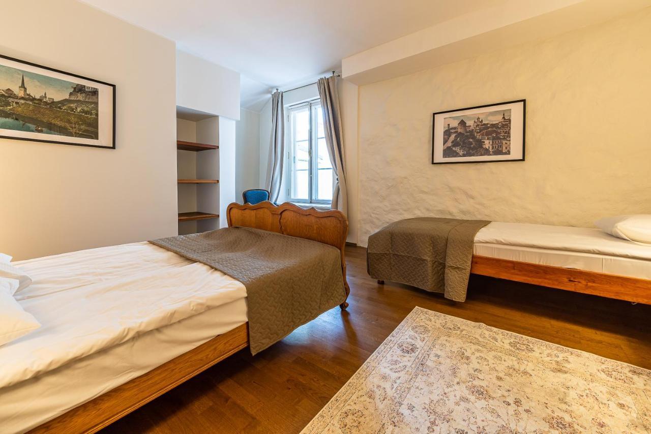 Old Town - Oleviste Apartment Tallinn Extérieur photo