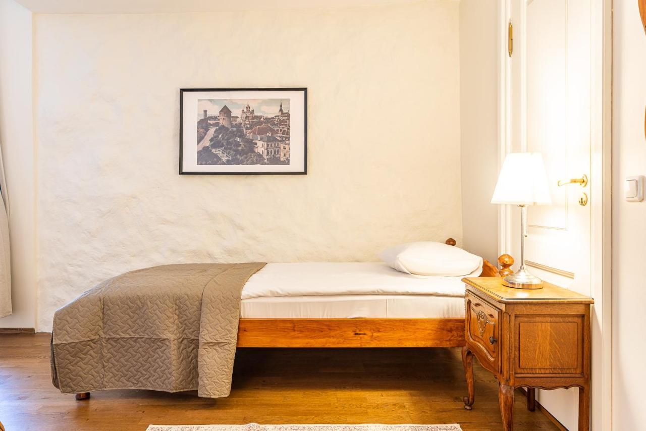 Old Town - Oleviste Apartment Tallinn Extérieur photo